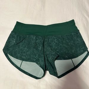 Lululemon Speed Up Shorts 2.5”